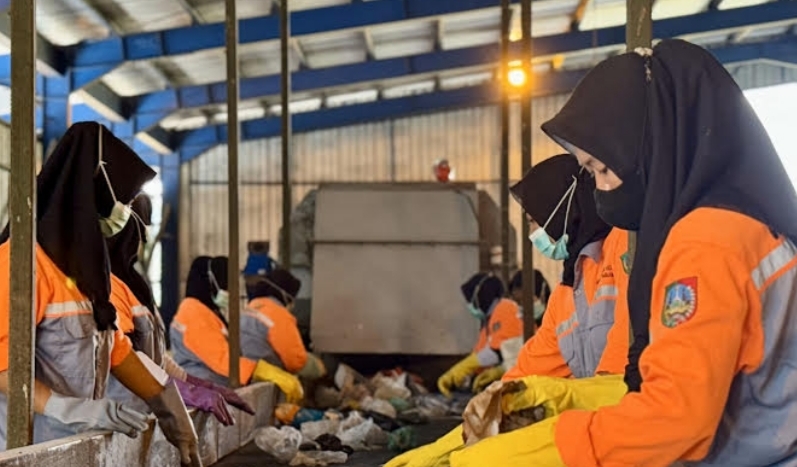 Pabrik Semen SIG Tuban Dapat Kiriman 10 Ton RDF dari Jombang