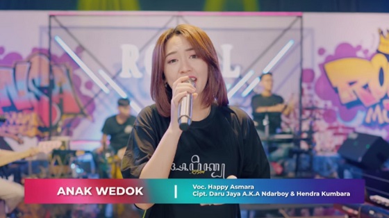 Lirik Lagu Terbaru Happy Asmara - Anak Wedok (Cipt Ndarboy Genk dan Hendra Kumbara)