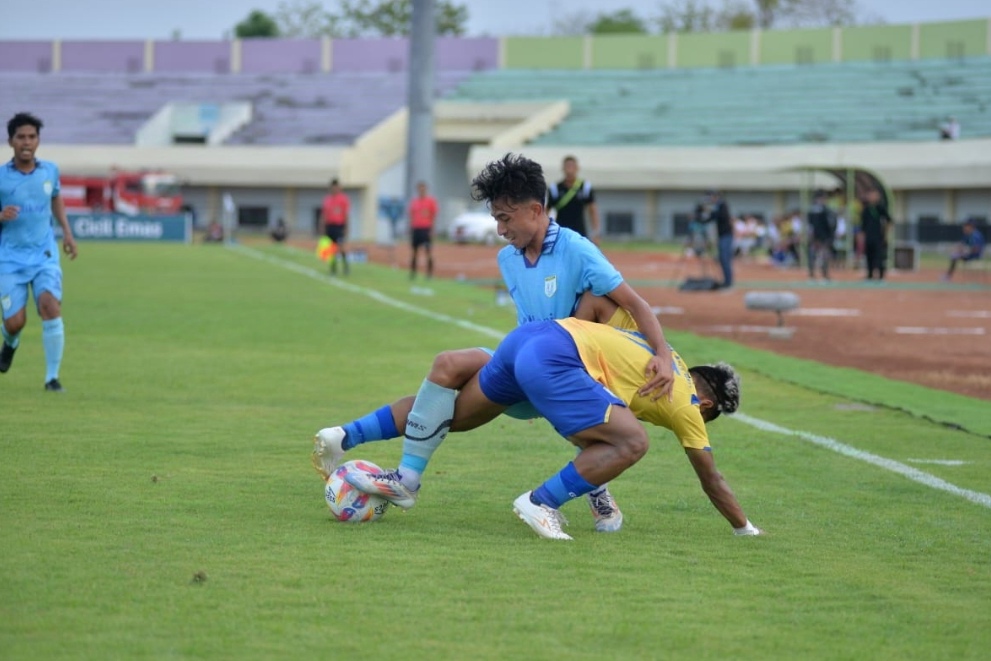 Tiga Gol Ezechiel Ndouasel Bawa Persela Lamongan Tundukkan Gresik United di Tuban