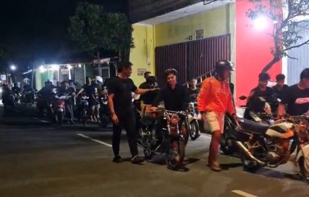 Polisi Bubarkan Balap Liar di Jalan Soekarno-Hatta Tuban, Puluhan Motor Diamankan