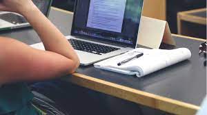 Journaling: Kebiasaan Reflektif untuk Kesehatan Mental di Era Modern